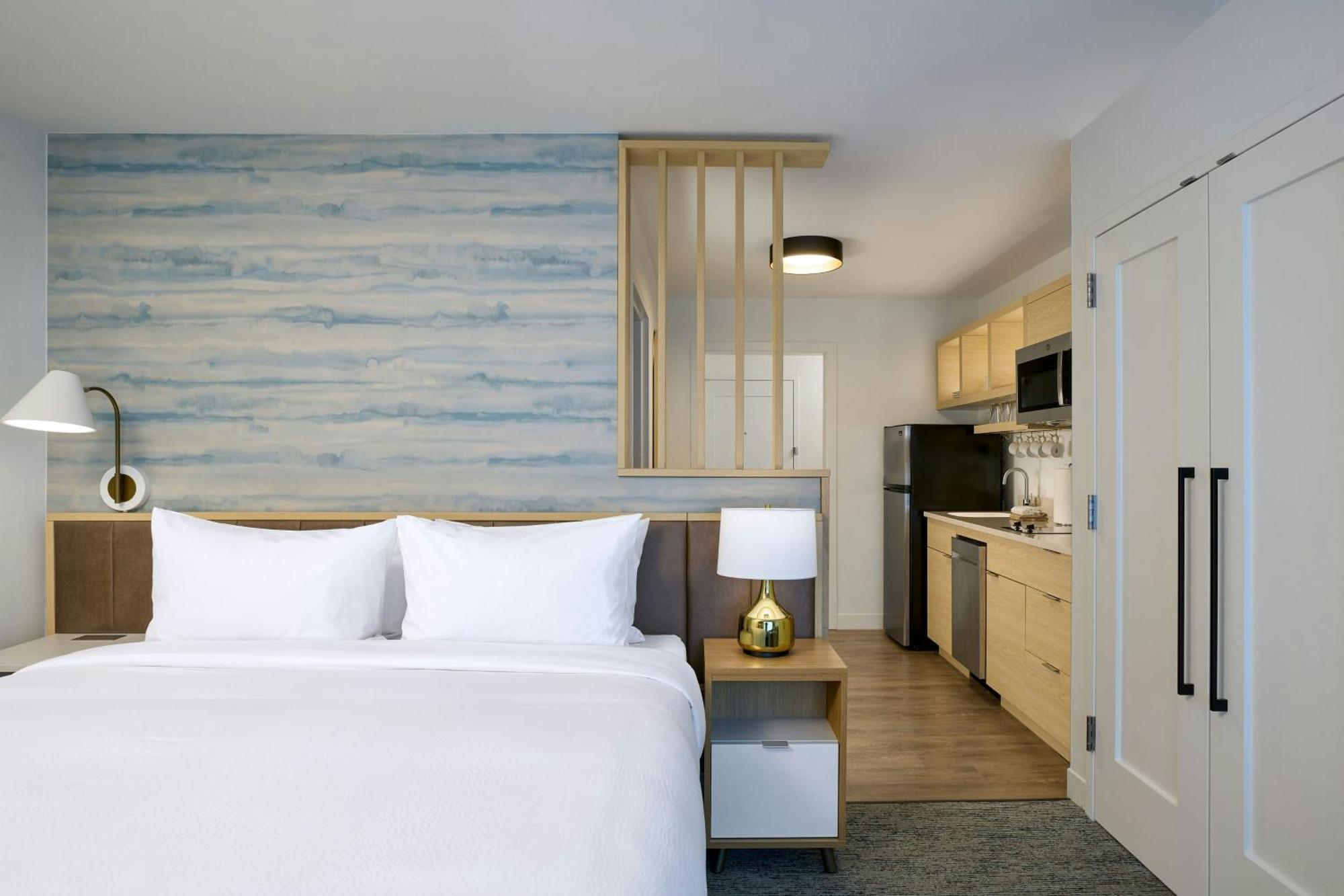 Towneplace Suites By Marriott Hadley Amherst Exterior photo