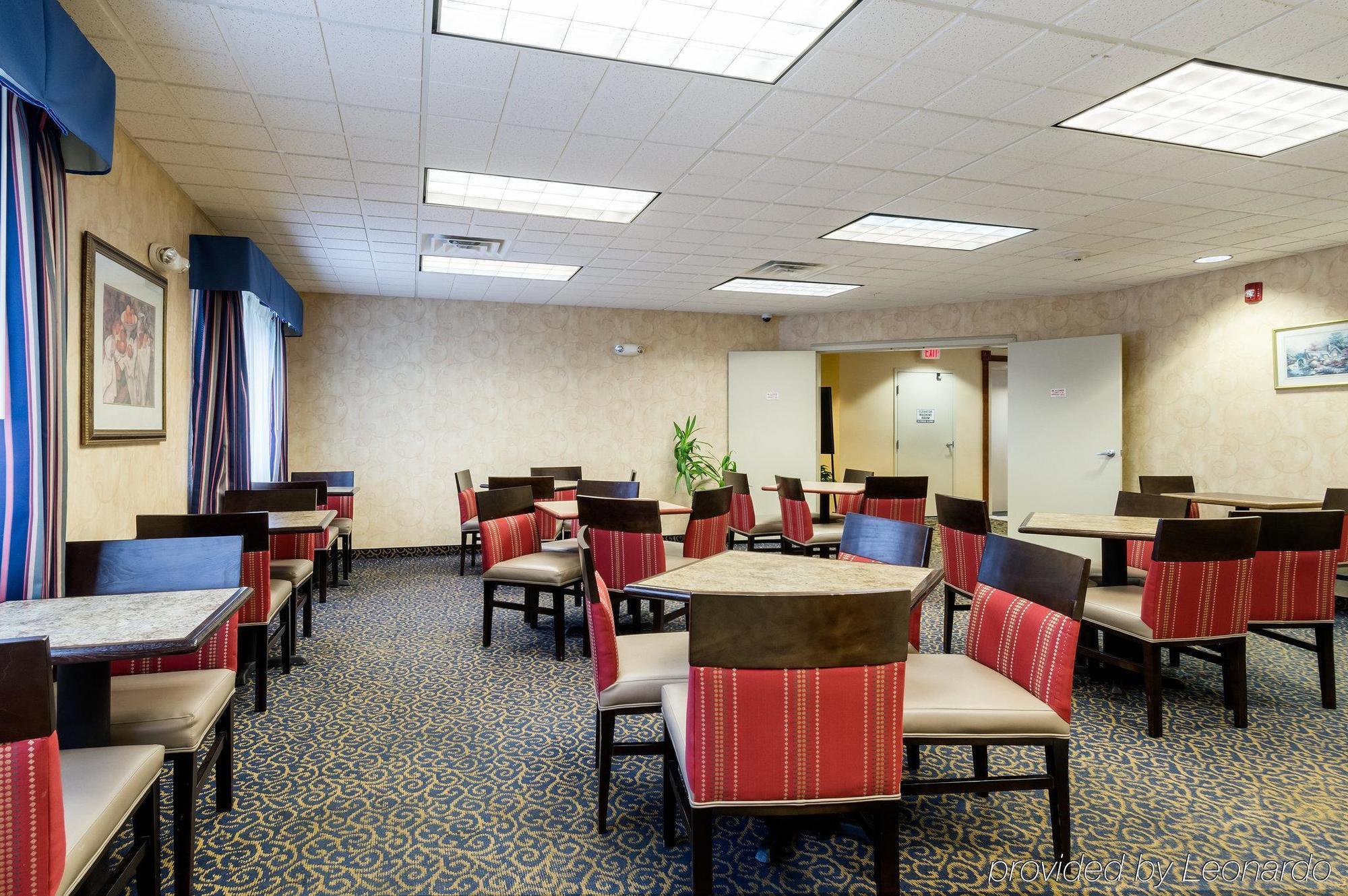 Towneplace Suites By Marriott Hadley Amherst Exterior photo